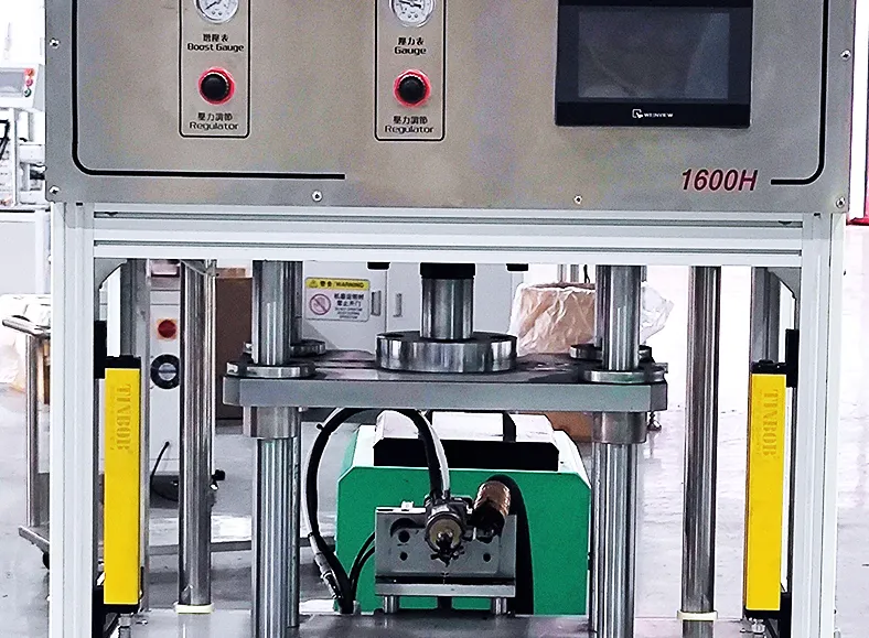 Considerations for Low-Pressure Injection Molding in Battery Housing第1张