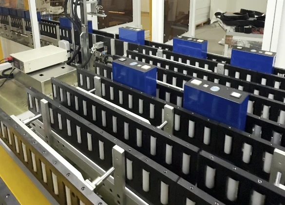 Key stations in a prismatic battery PACK production line: cell sorting, stacking and compression, and leak testing(Image1) Key stations in a prismatic battery PACK production line: cell sorting, stacking and compression, and leak testing(Image1)